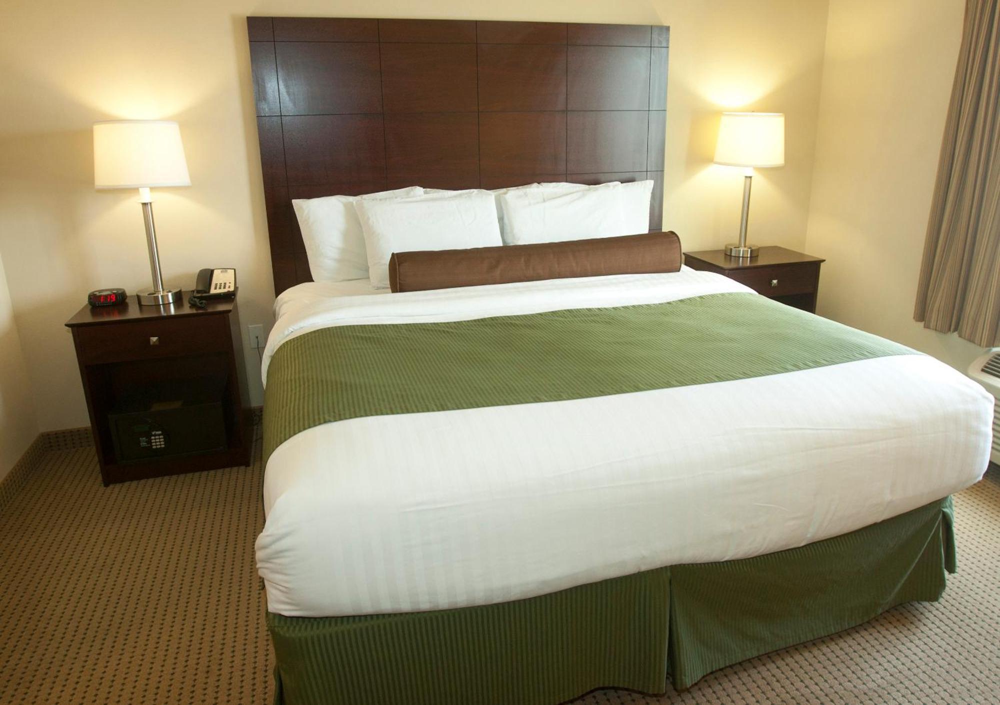 Cobblestone Inn & Suites - Langdon 部屋 写真