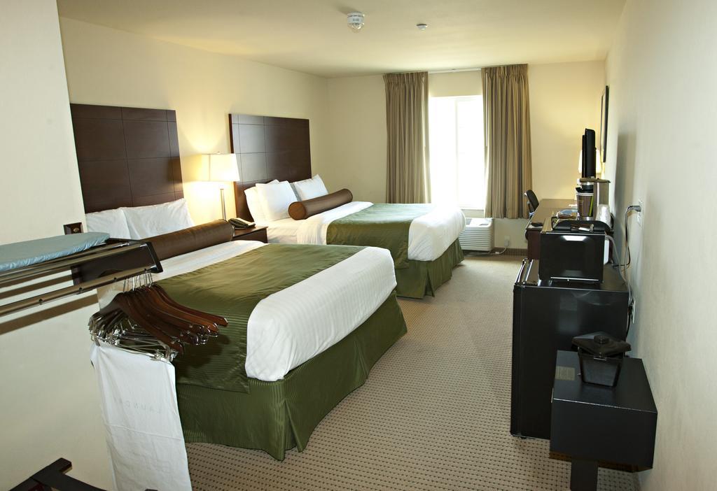 Cobblestone Inn & Suites - Langdon エクステリア 写真