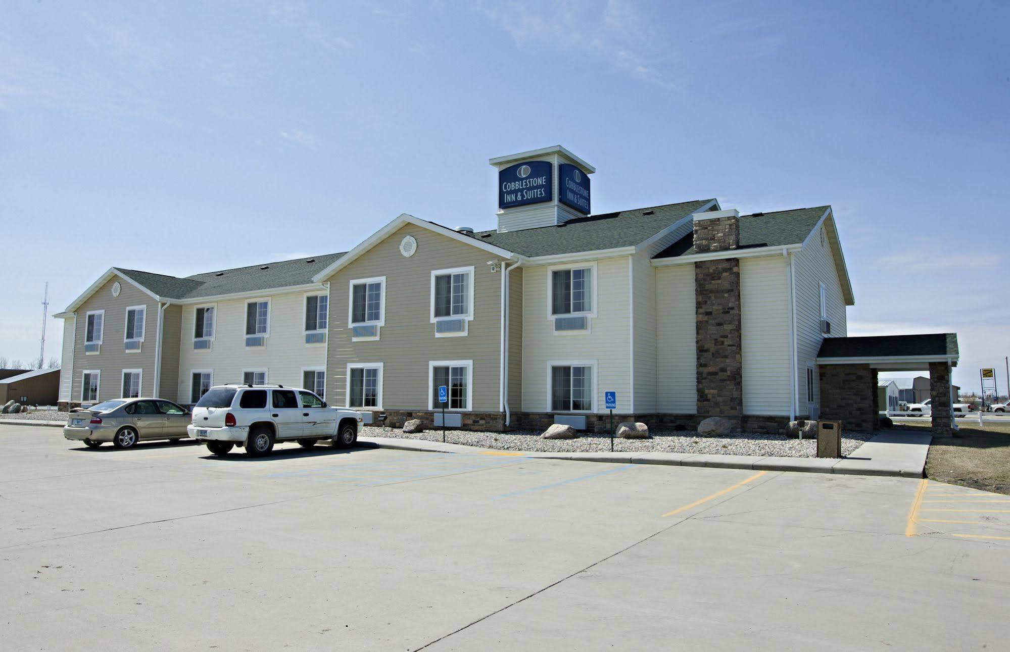 Cobblestone Inn & Suites - Langdon エクステリア 写真